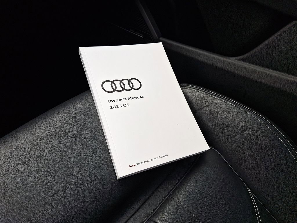 Used 2023 Audi Q5 e Premium Plus w/ Premium Plus Package image 29