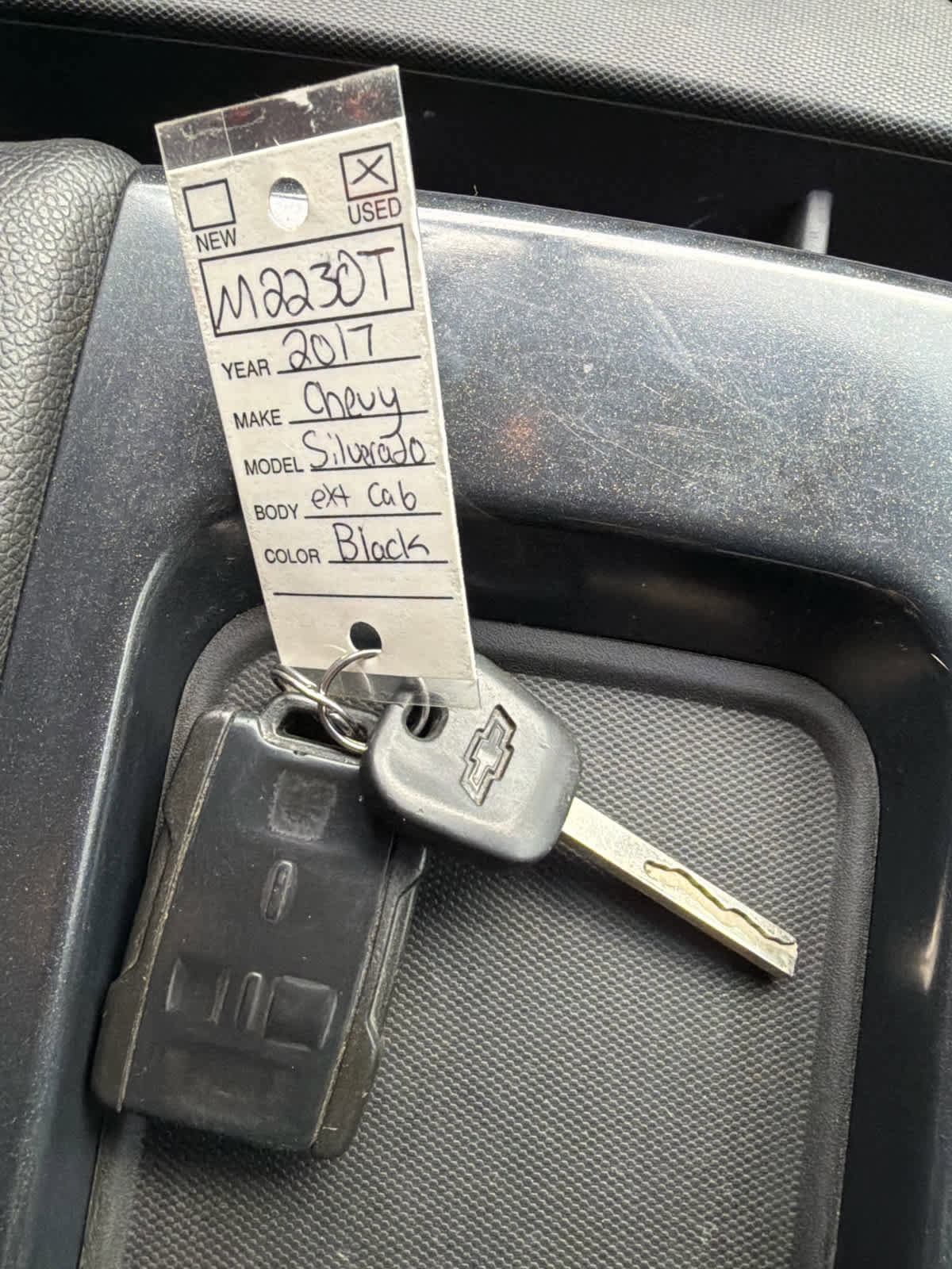 Used 2017 Chevrolet Silverado 1500 LT w/ Texas Edition image 18