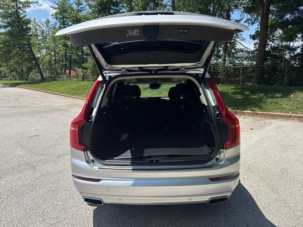 Used 2021 Volvo XC90 T6 Momentum w/ Climate Package AWD/4WD image 25