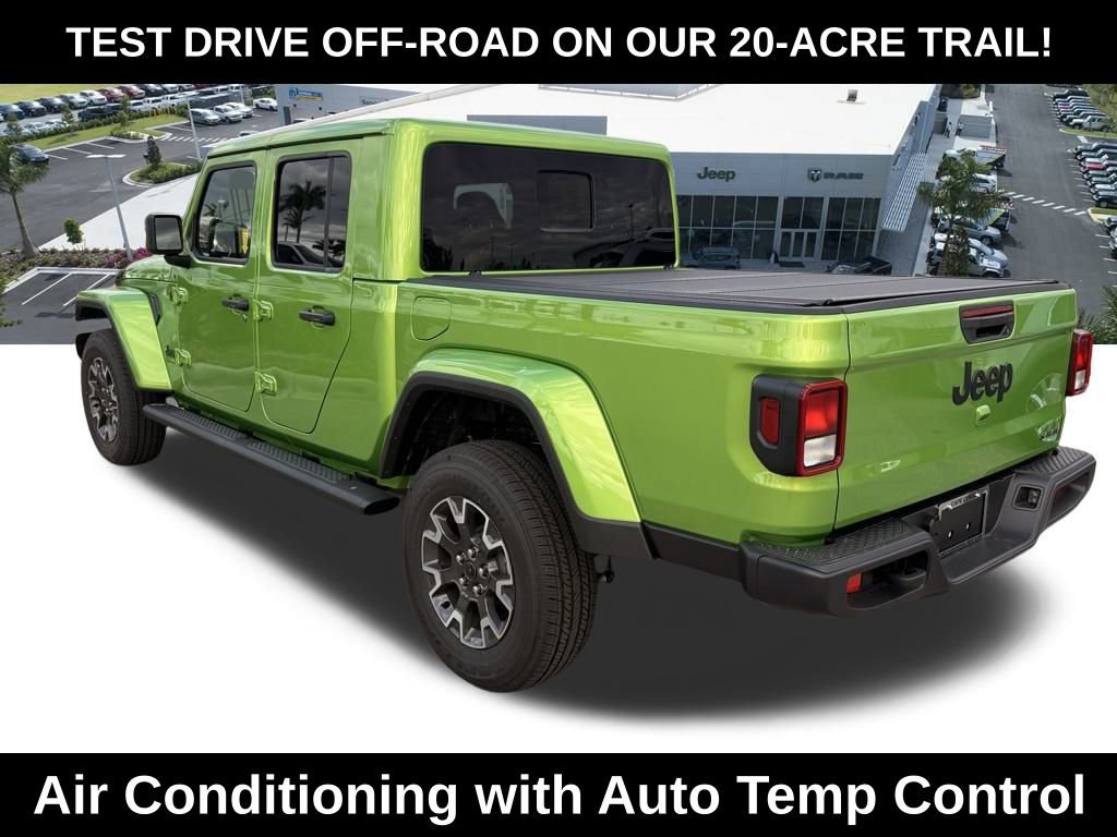 New 2026 Jeep Gladiator Sahara image 6