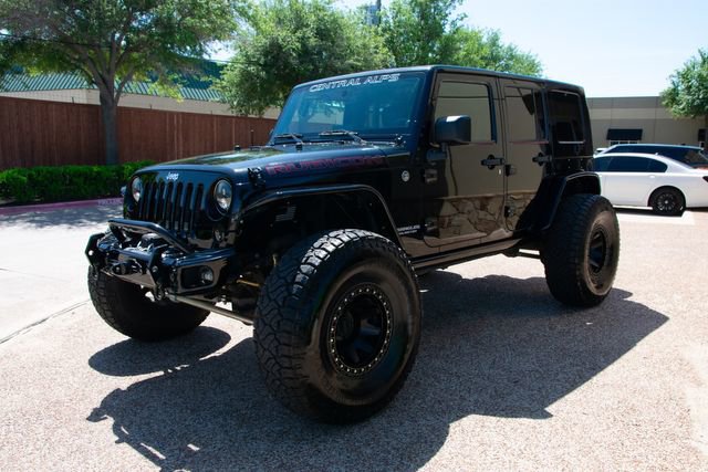 Used 2009 Jeep Wrangler Unlimited Rubicon w/ Dual Top Group image 15