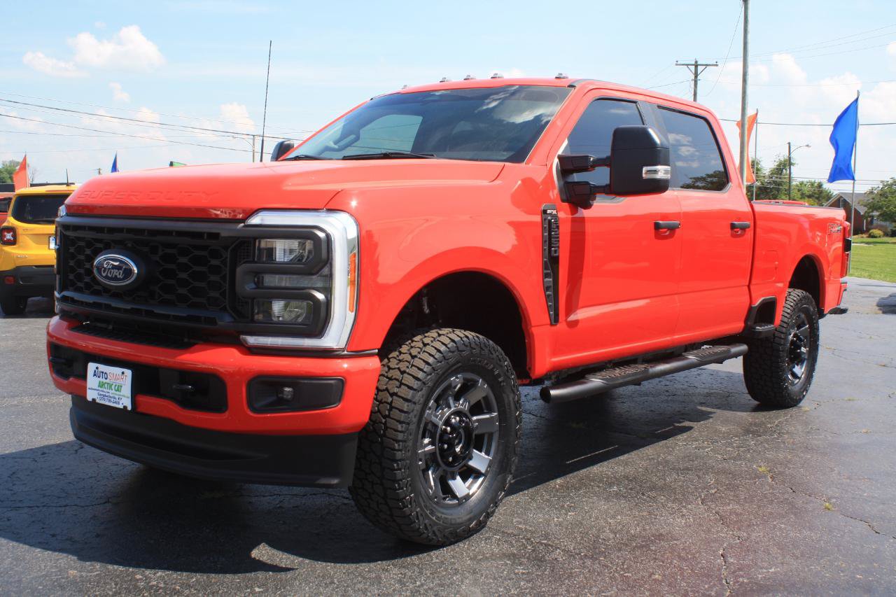 Used 2023 Ford F250 XL w/ STX Appearance Package AWD/4WD image 13