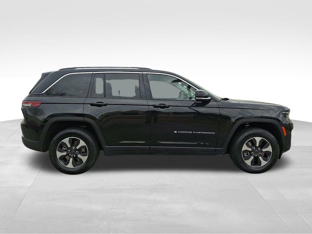 Used 2024 Jeep Grand Cherokee Limited 4xe image 7
