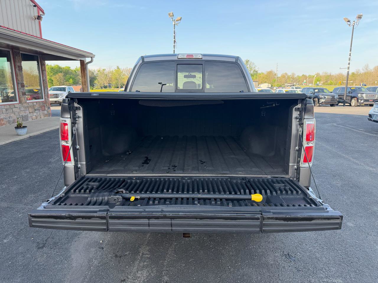 Used 2014 Ford F150 Lariat w/ Equipment Group 502A Luxury AWD/4WD image 6