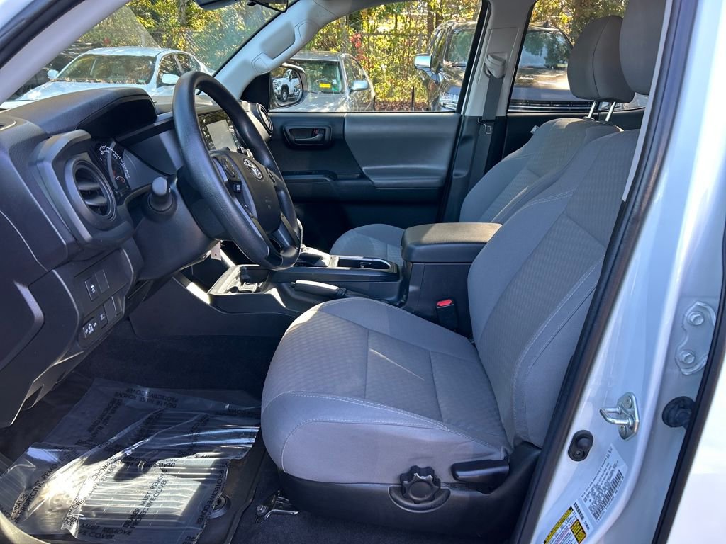 Used 2022 Toyota Tacoma SR image 13