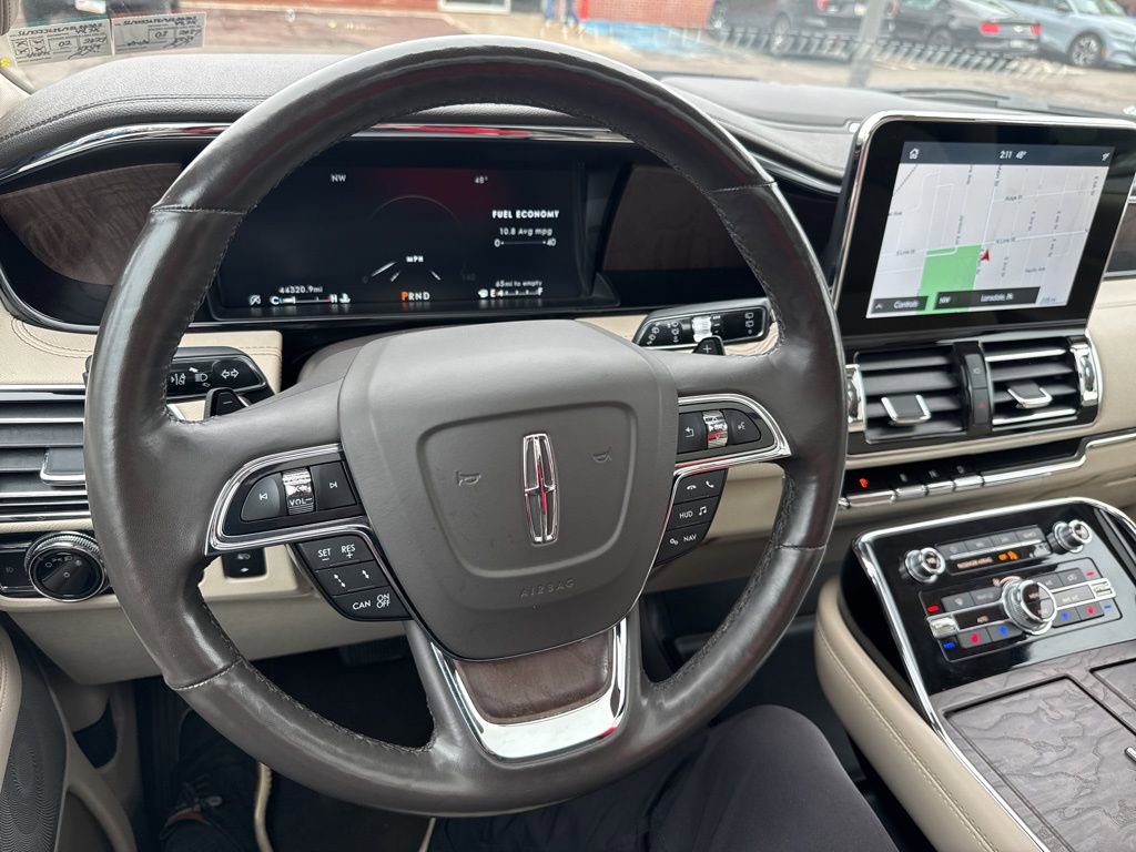 Used 2021 Lincoln Navigator L Reserve w/ Luxury Package image 22