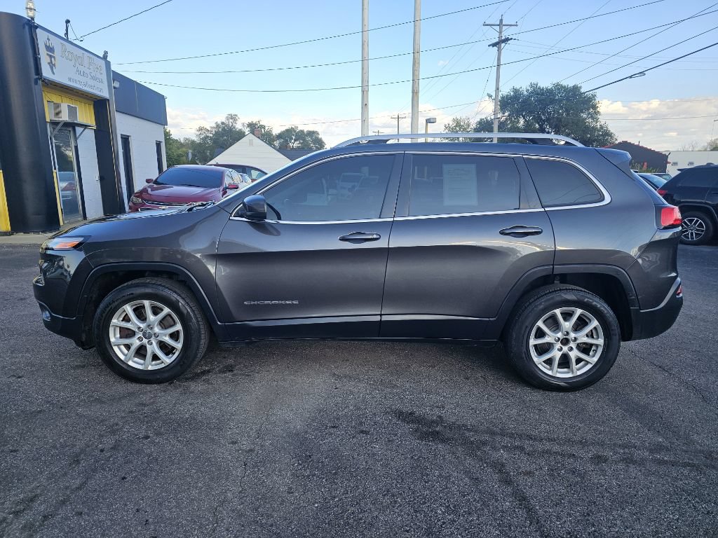 Used 2016 Jeep Cherokee Latitude w/ Safety/Convenience Group AWD/4WD image 11