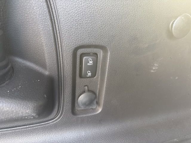 Used 2013 Ford Edge SEL image 11