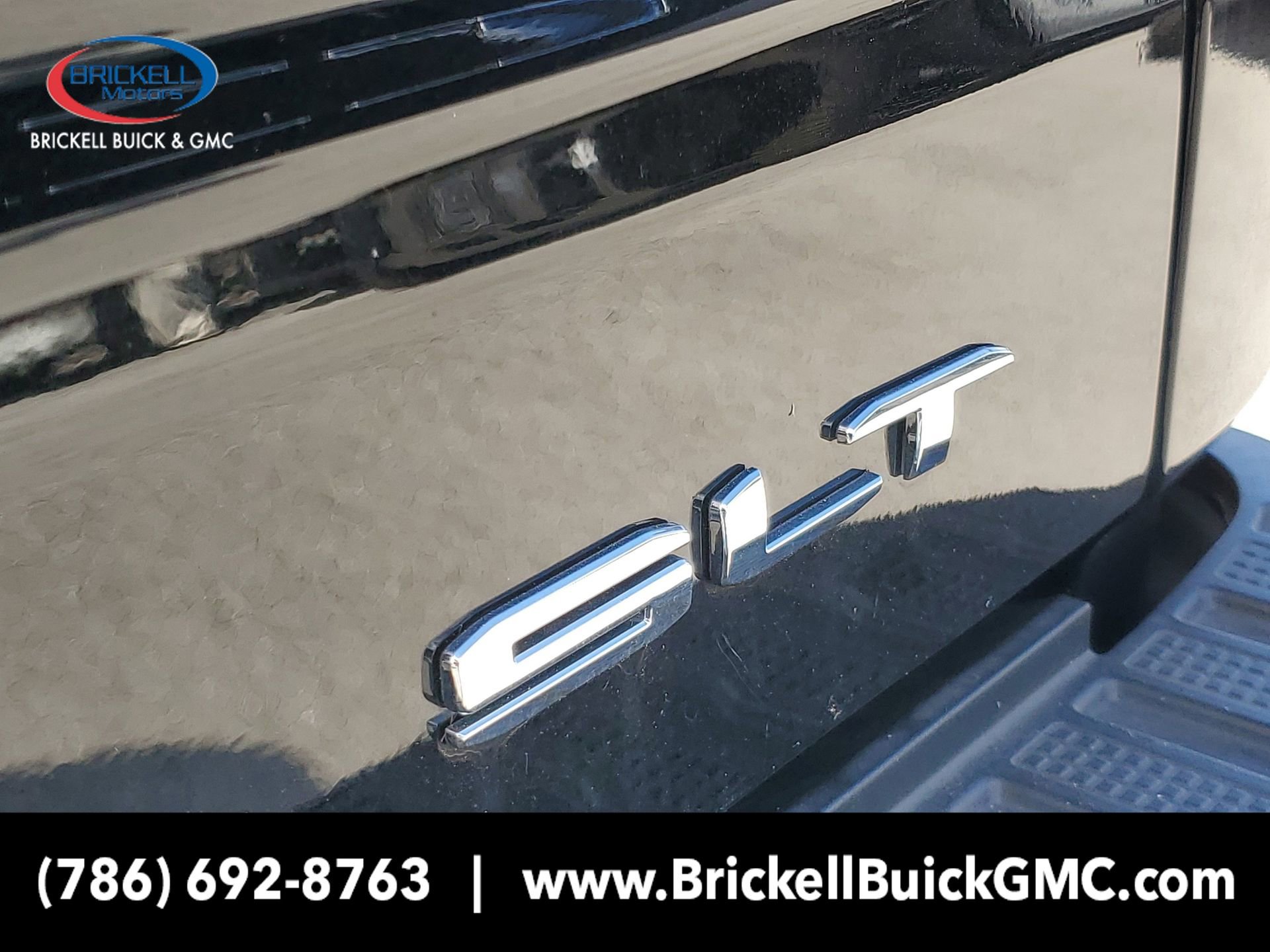 New 2025 GMC Sierra 1500 SLT w/ SLT Convenience Package image 7