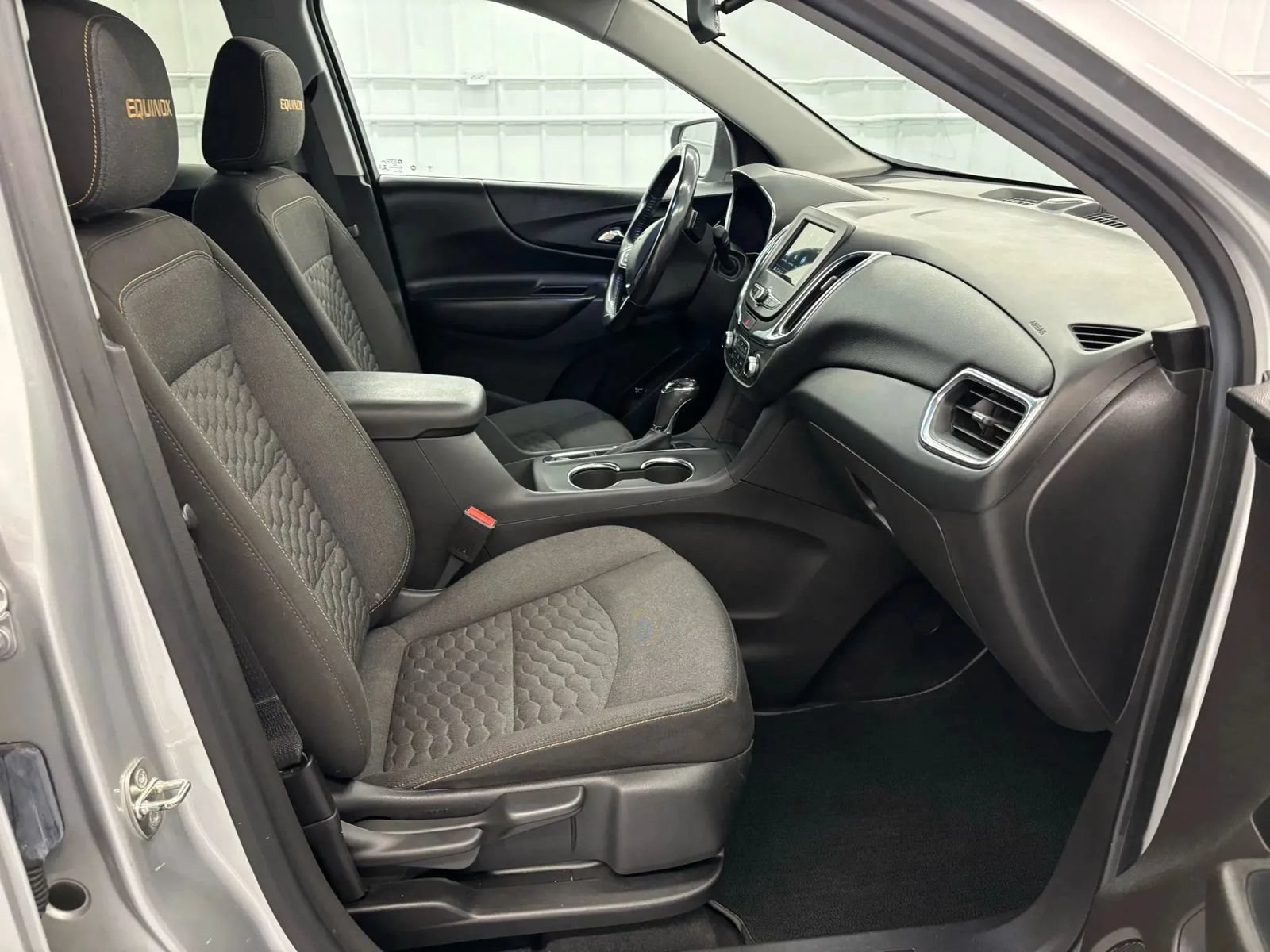 Used 2019 Chevrolet Equinox LT FWD image 14