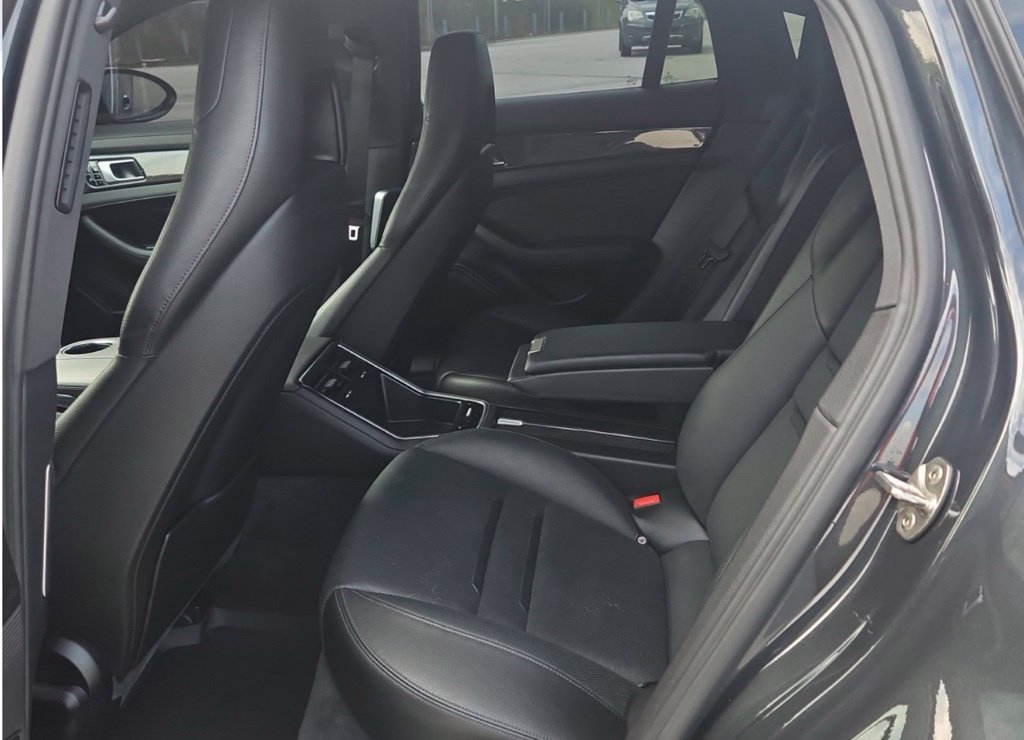 Used 2019 Porsche Panamera 4 AWD/4WD image 7