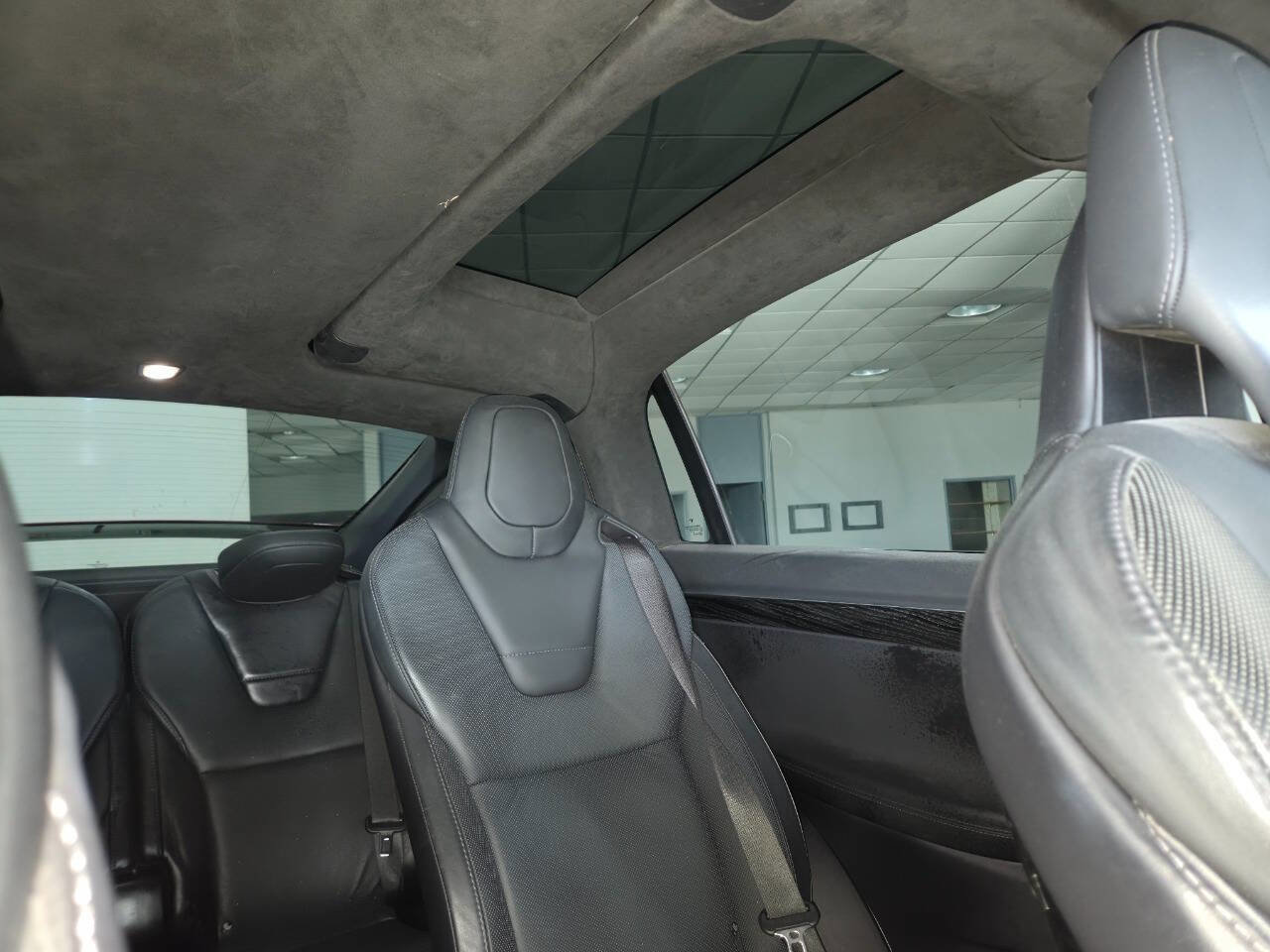 Used 2016 Tesla Model X 90D AWD/4WD image 36