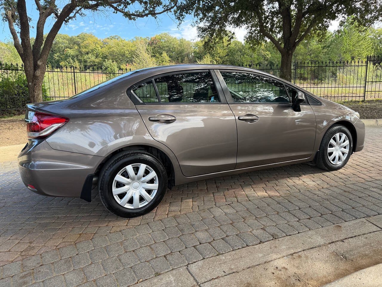 Used 2013 Honda Civic LX image 3