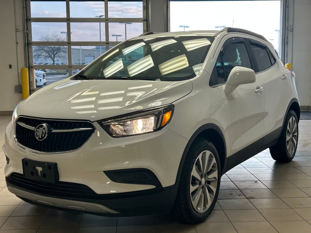 Used 2020 Buick Encore Preferred image 3