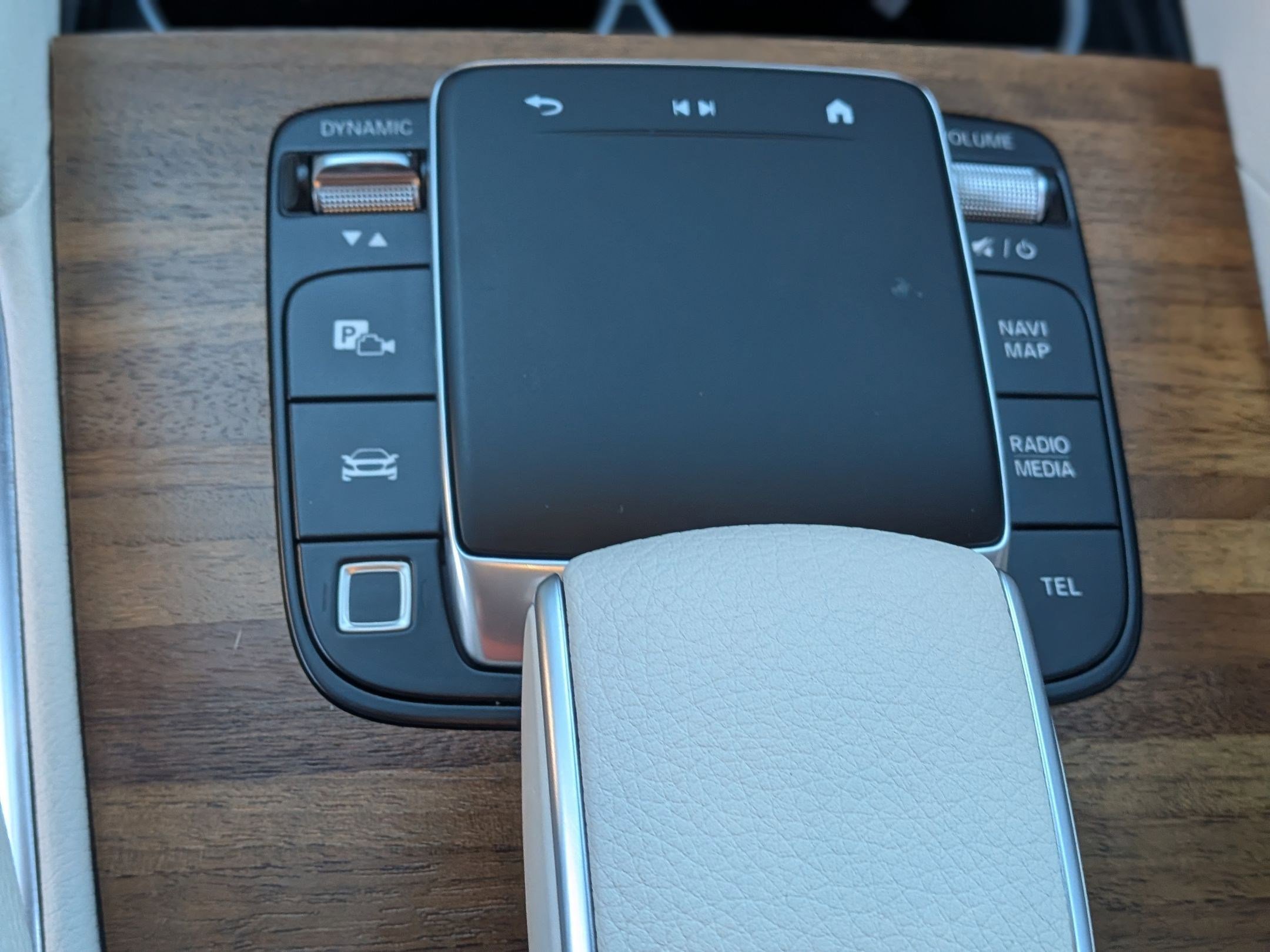 Certified 2025 Mercedes-Benz GLS 450 4MATIC image 25