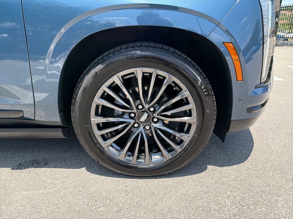 Certified 2025 Cadillac Escalade Sport Platinum AWD/4WD image 15