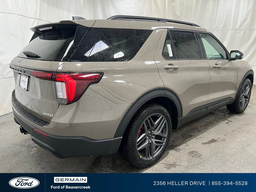 New 2026 Ford Explorer ST-Line w/ ST-Line Street Pack image 8