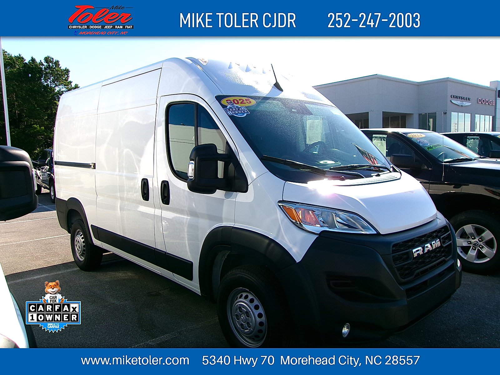 Used 2025 RAM ProMaster 2500 w/ Convenience Group FWD image 1