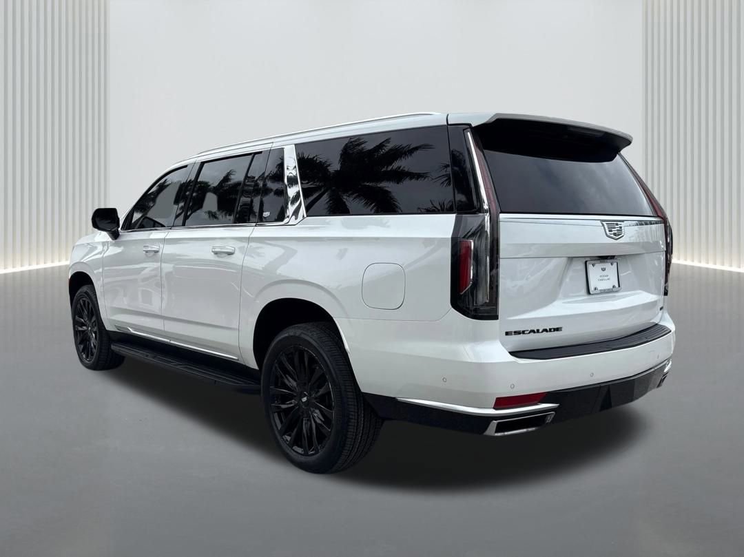 Certified 2024 Cadillac Escalade ESV Premium Luxury image 8