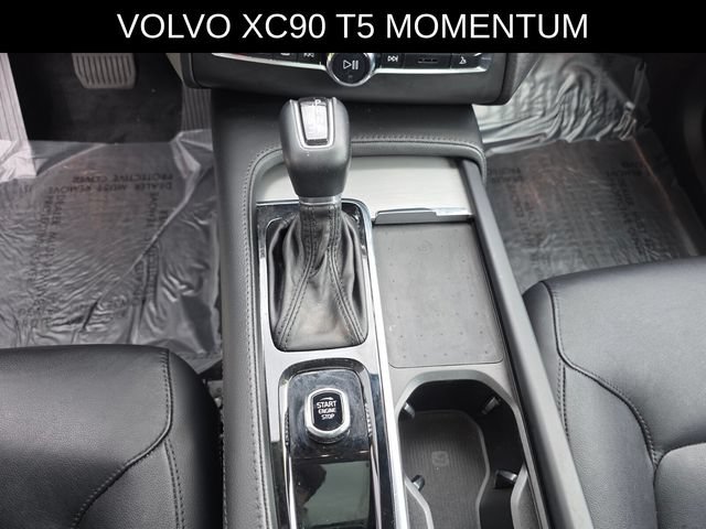 Used 2022 Volvo XC90 T5 Momentum w/ Protection Package Premier FWD image 28