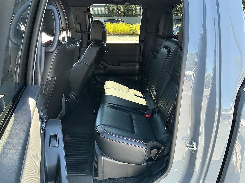 Certified 2023 Nissan Frontier PRO-4X w/ Pro-4X Premium Package AWD/4WD image 24