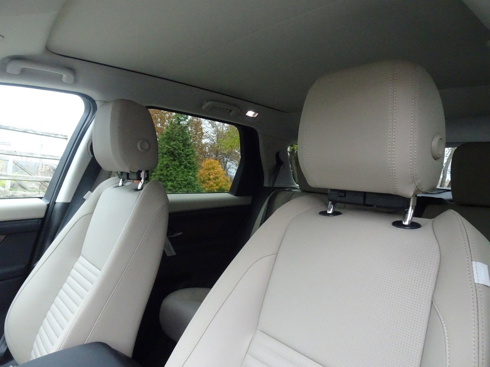 New 2025 Land Rover Discovery Sport S image 14