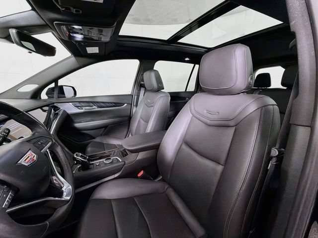 Used 2024 Cadillac XT6 Premium Luxury w/ Technology Package AWD/4WD image 28
