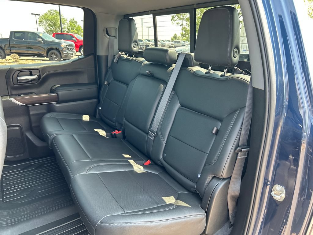 Used 2019 GMC Sierra 1500 SLT w/ SLT Convenience Package AWD/4WD image 18