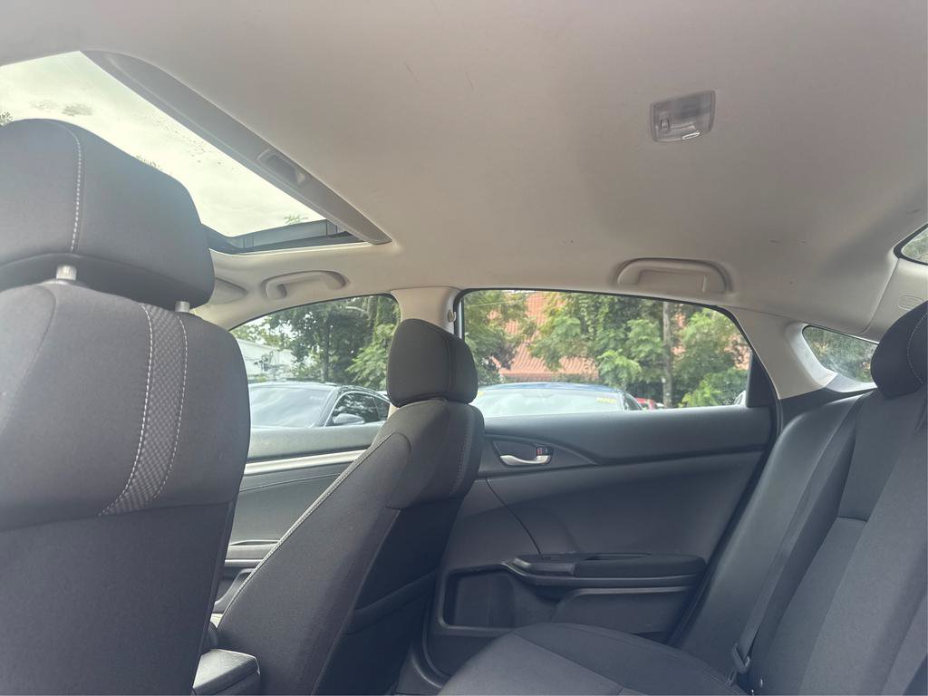 Used 2021 Honda Civic EX image 9