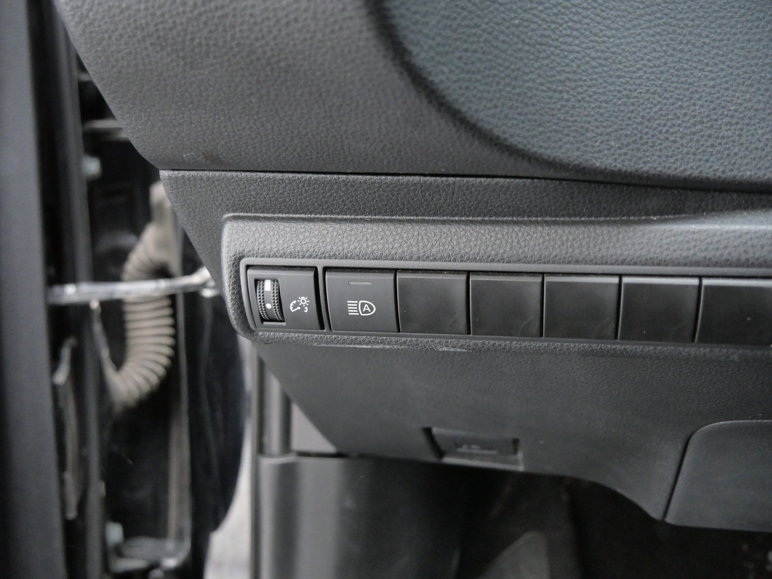 Certified 2024 Toyota Corolla SE image 27