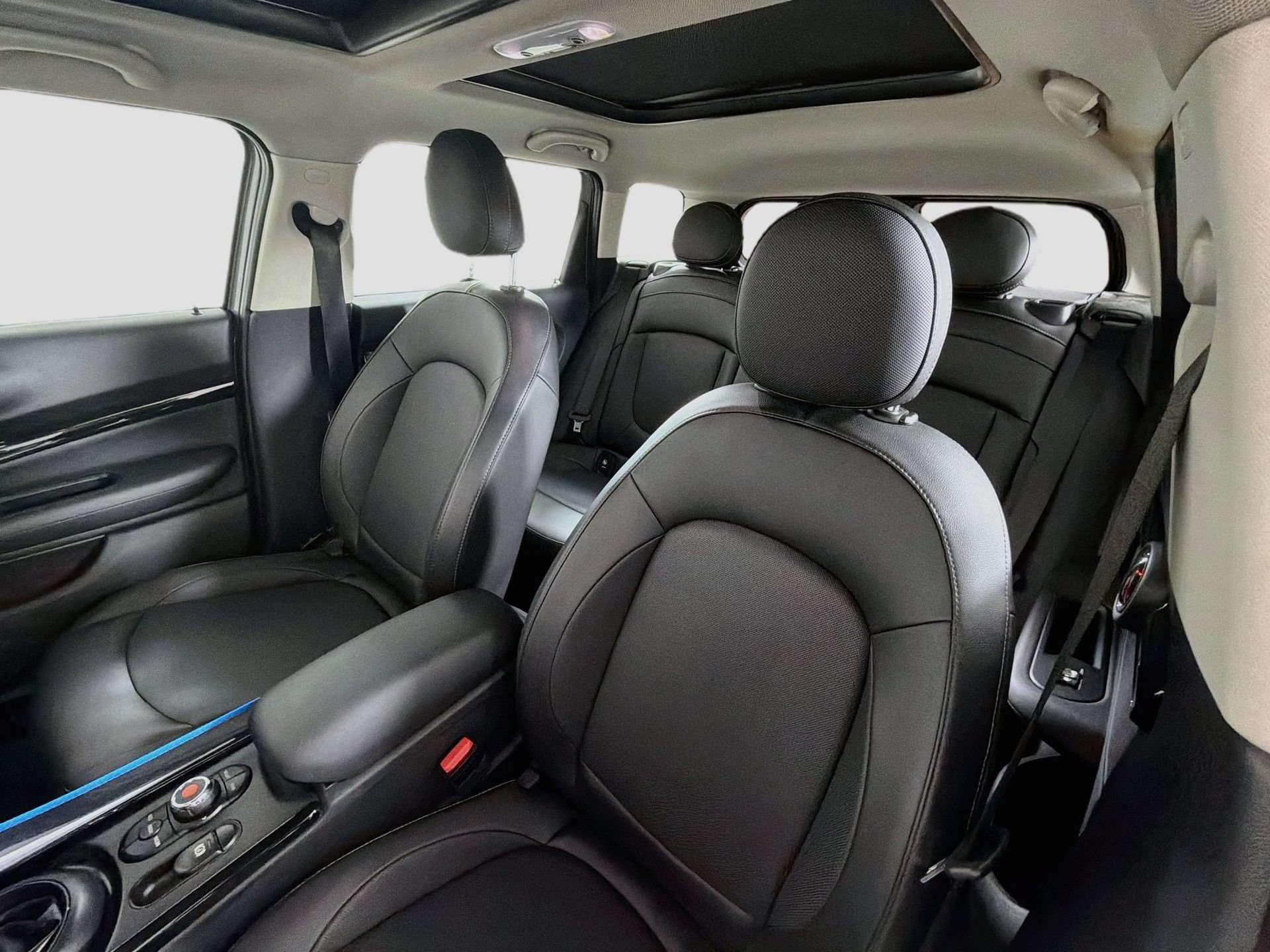 Used 2019 MINI Cooper Clubman ALL4 AWD/4WD image 20