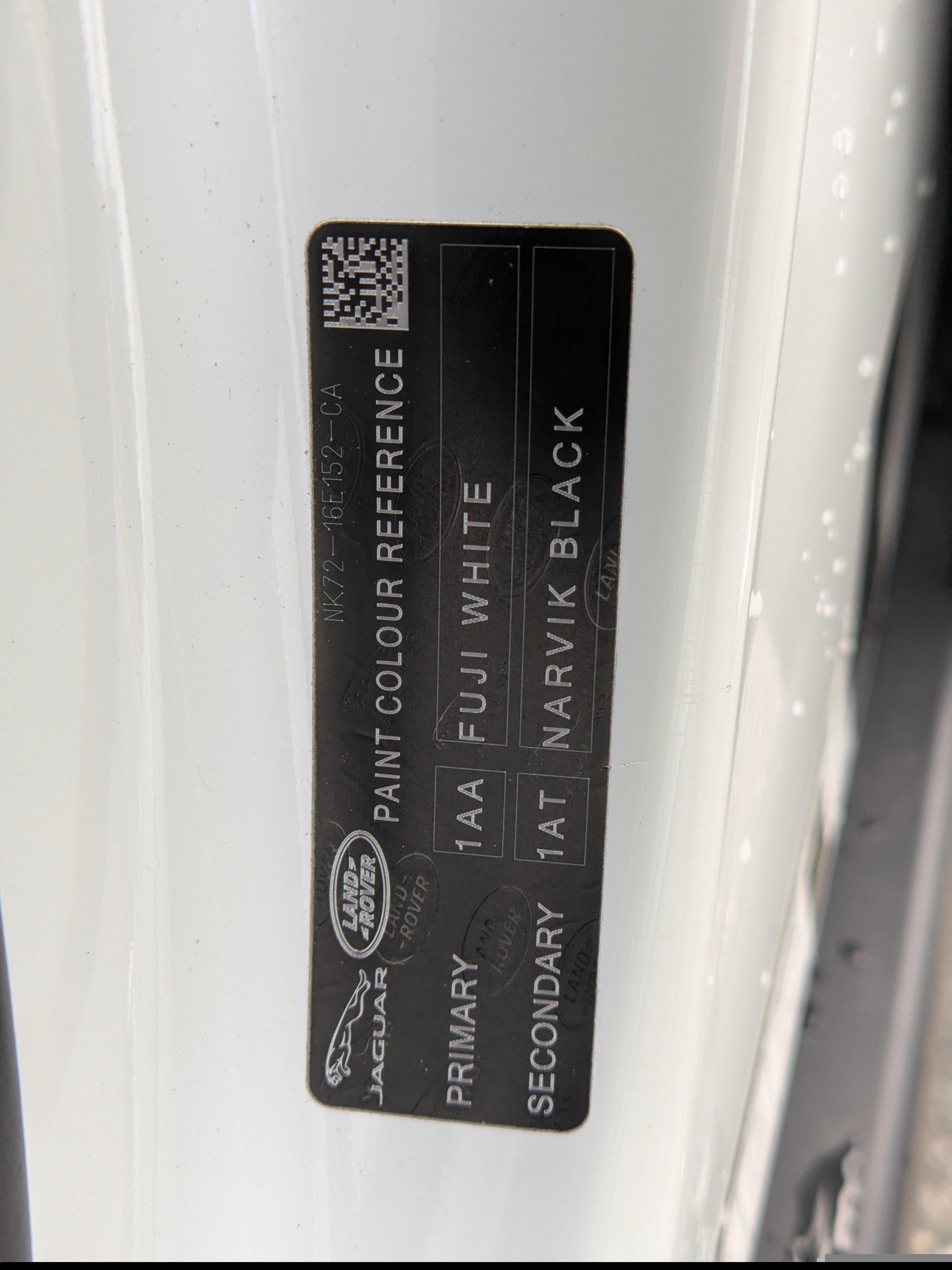 Used 2022 Land Rover Defender 110 X-Dynamic SE AWD/4WD image 17
