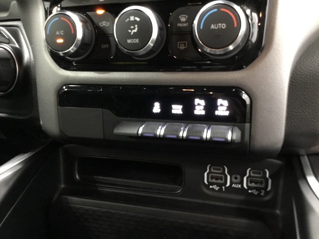Used 2022 RAM 1500 Big Horn AWD/4WD image 24