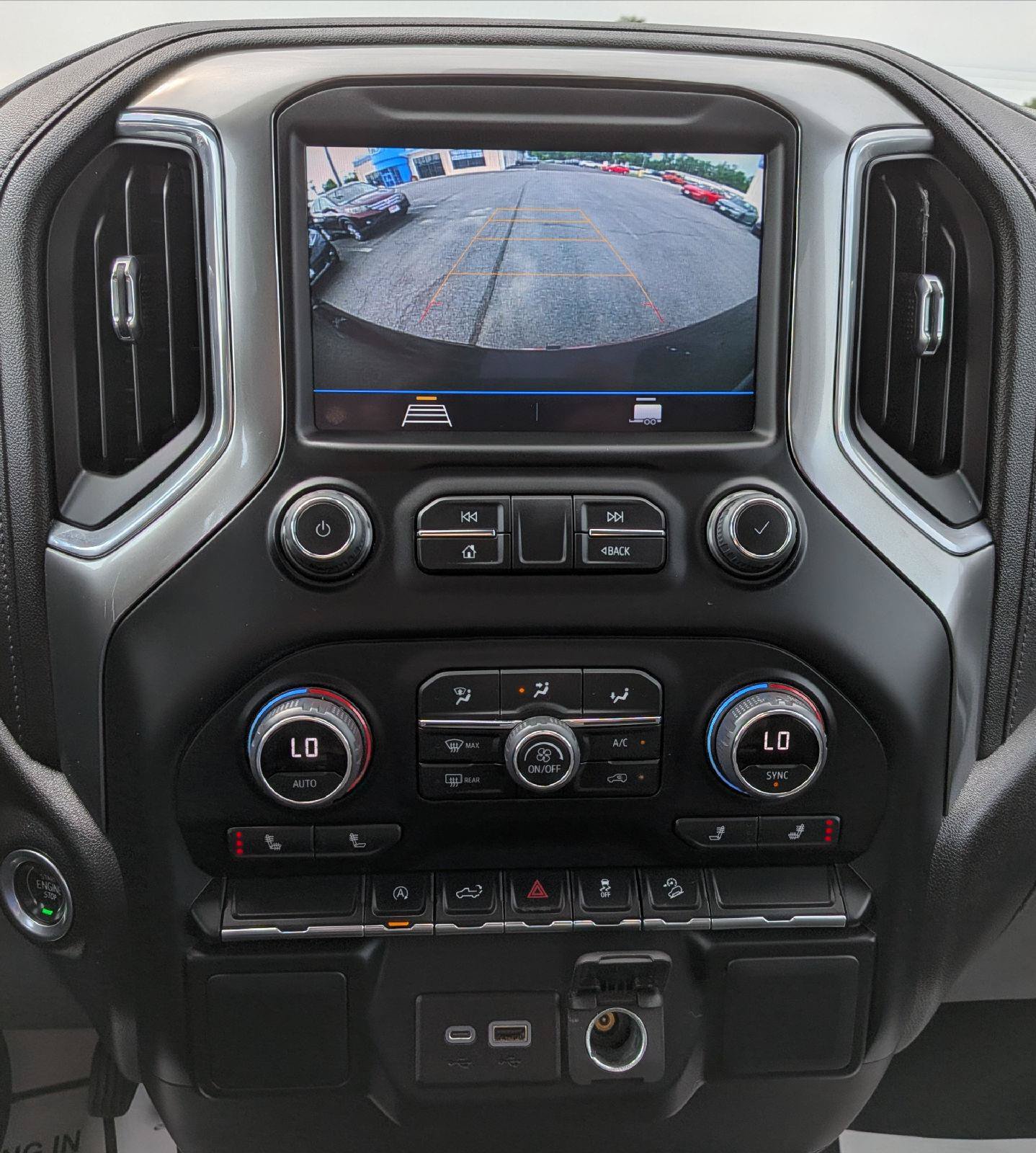 Used 2022 Chevrolet Silverado 1500 RST w/ Z71 Off-Road Package AWD/4WD image 19