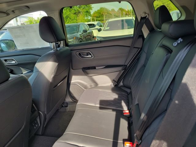 New 2026 Nissan Rogue Platinum w/ Platinum Premium Package AWD/4WD image 25