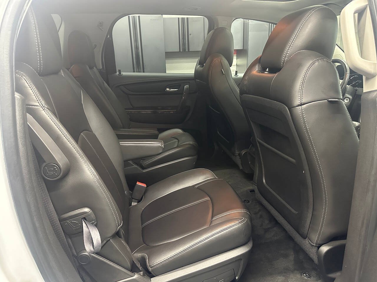 Used 2016 GMC Acadia SLT w/ Open Road Package AWD/4WD image 29