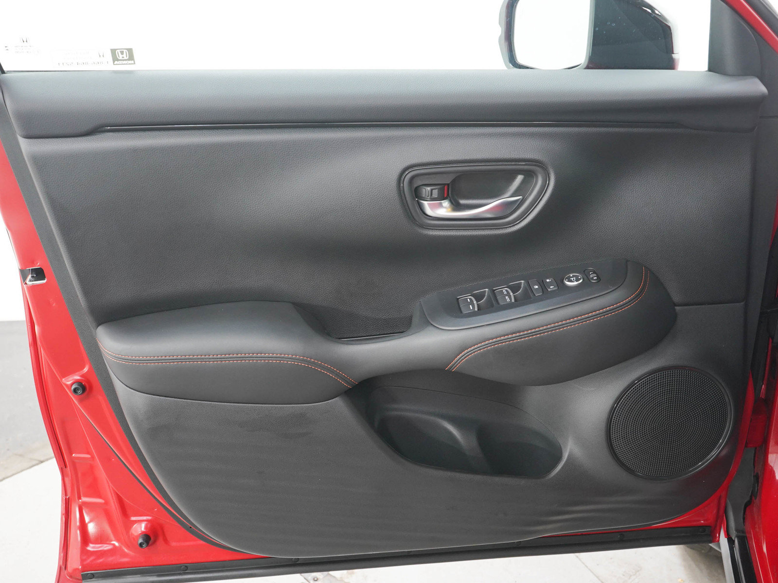 Used 2025 Honda HR-V Sport image 18