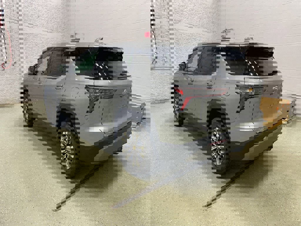 New 2026 Chevrolet Equinox LT w/ Safety and Technology Package image 5