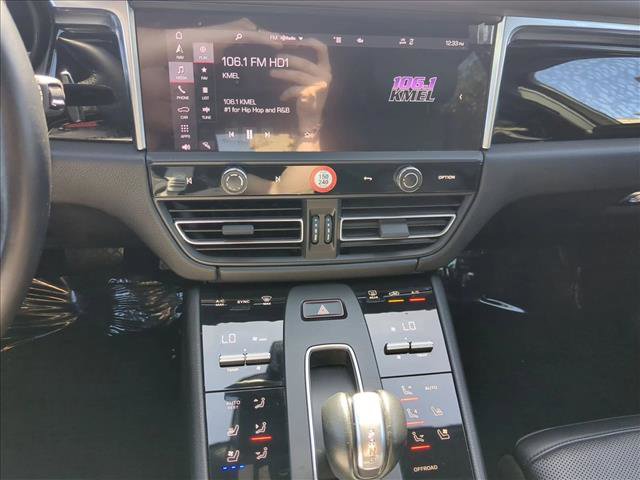 Used 2022 Porsche Macan image 15