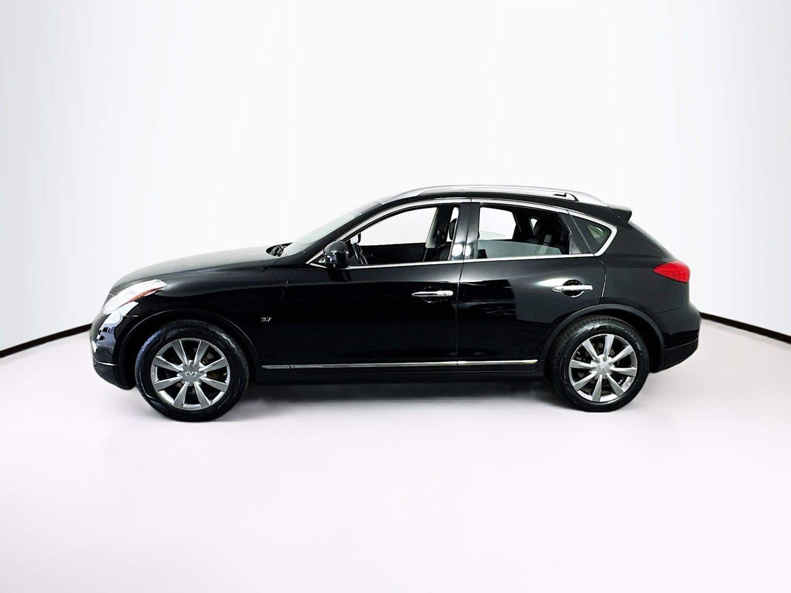 Used 2014 INFINITI QX50 Journey w/ Premium Package RWD image 4