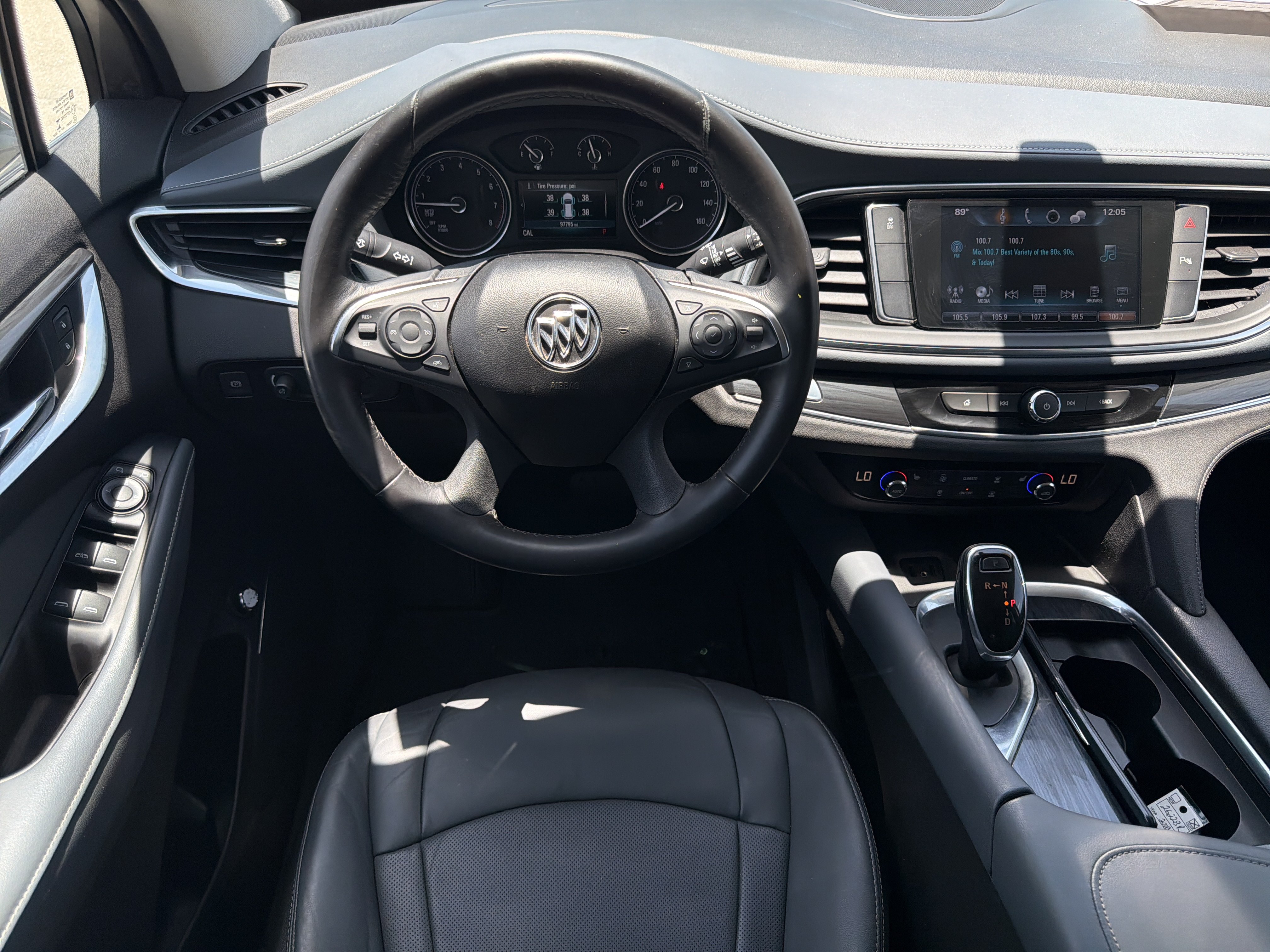 Used 2018 Buick Enclave Essence FWD image 16