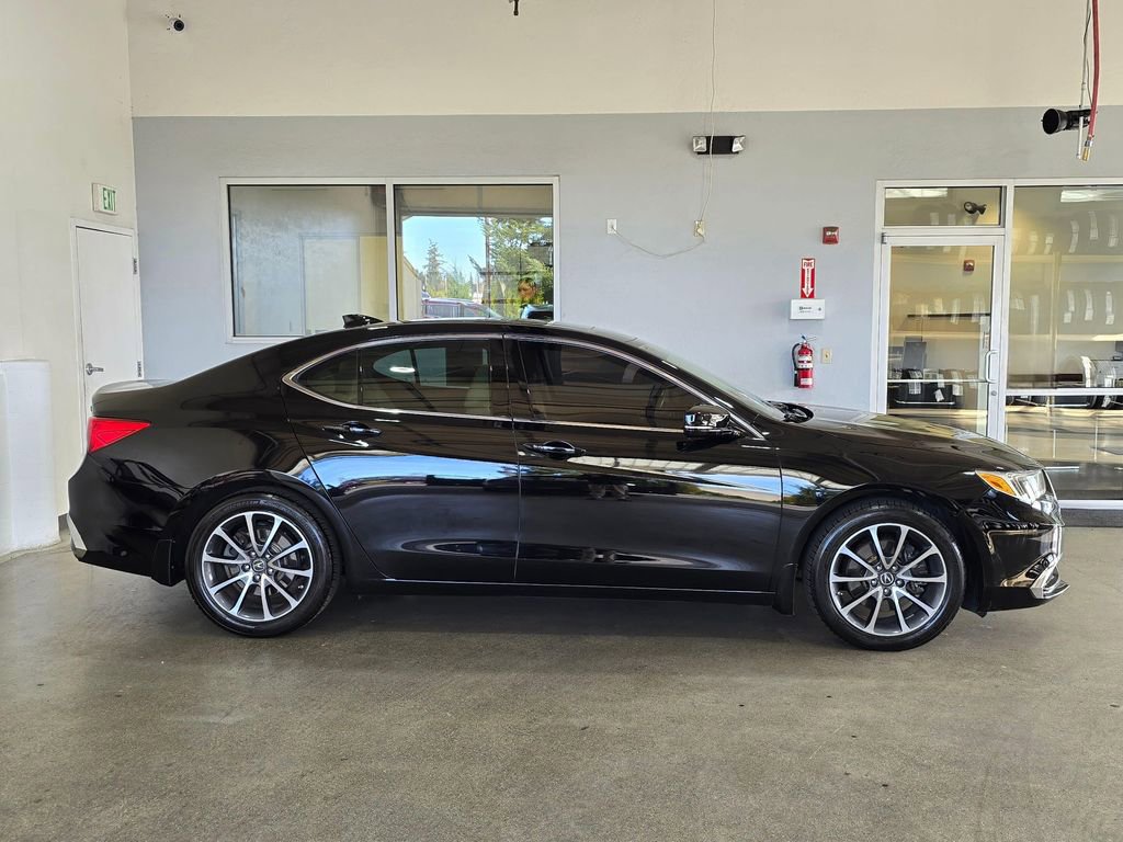 Used 2019 Acura TLX V6 image 4