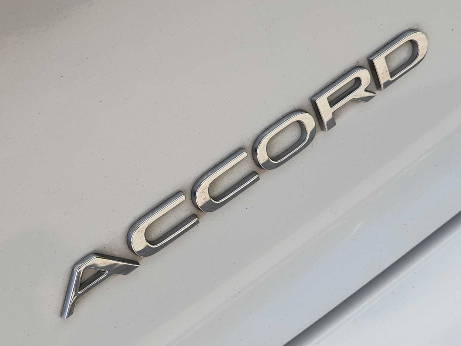 Used 2024 Honda Accord EX-L image 11
