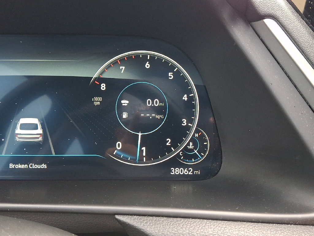 Certified 2023 Hyundai Sonata SEL w/ Convenience Package FWD image 19