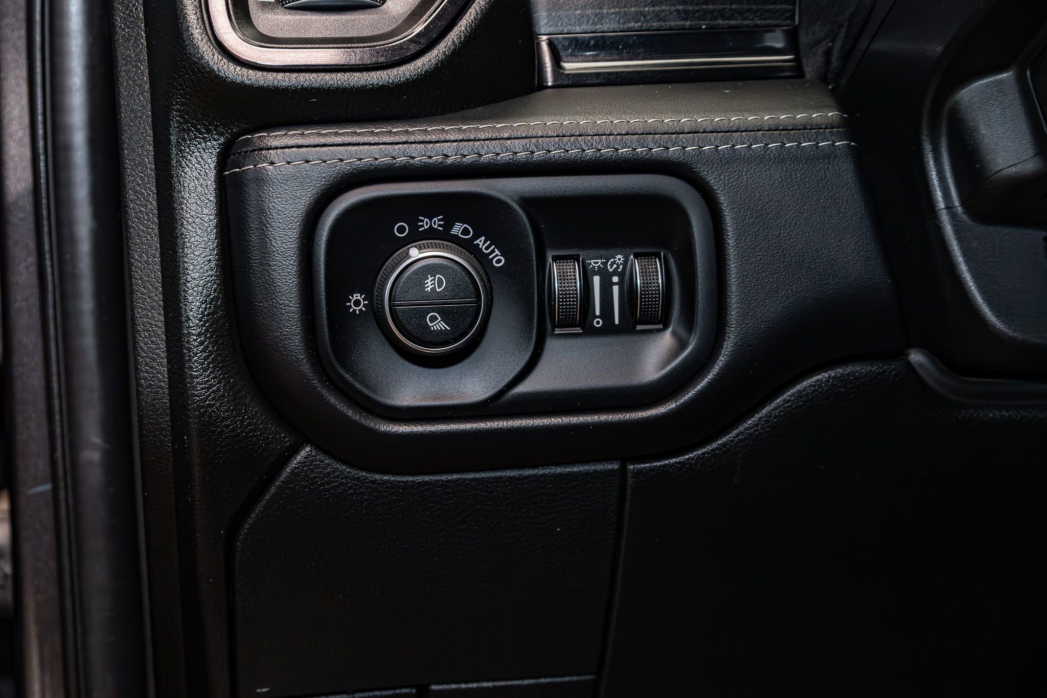 Used 2023 RAM 2500 Limited image 16