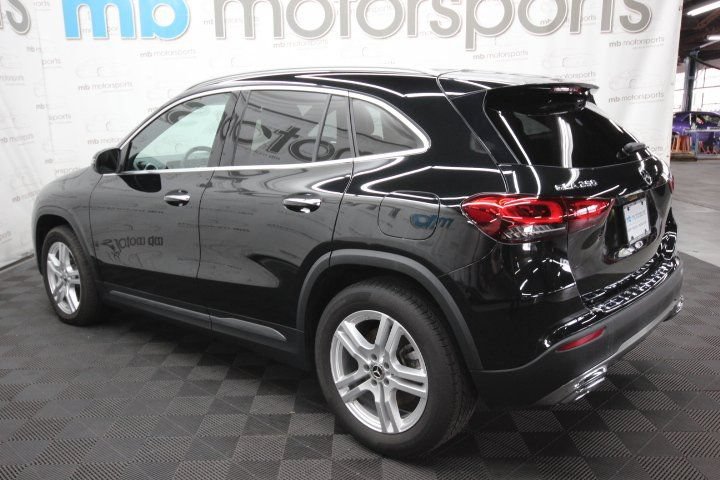 Used 2022 Mercedes-Benz GLA 250 4MATIC image 3