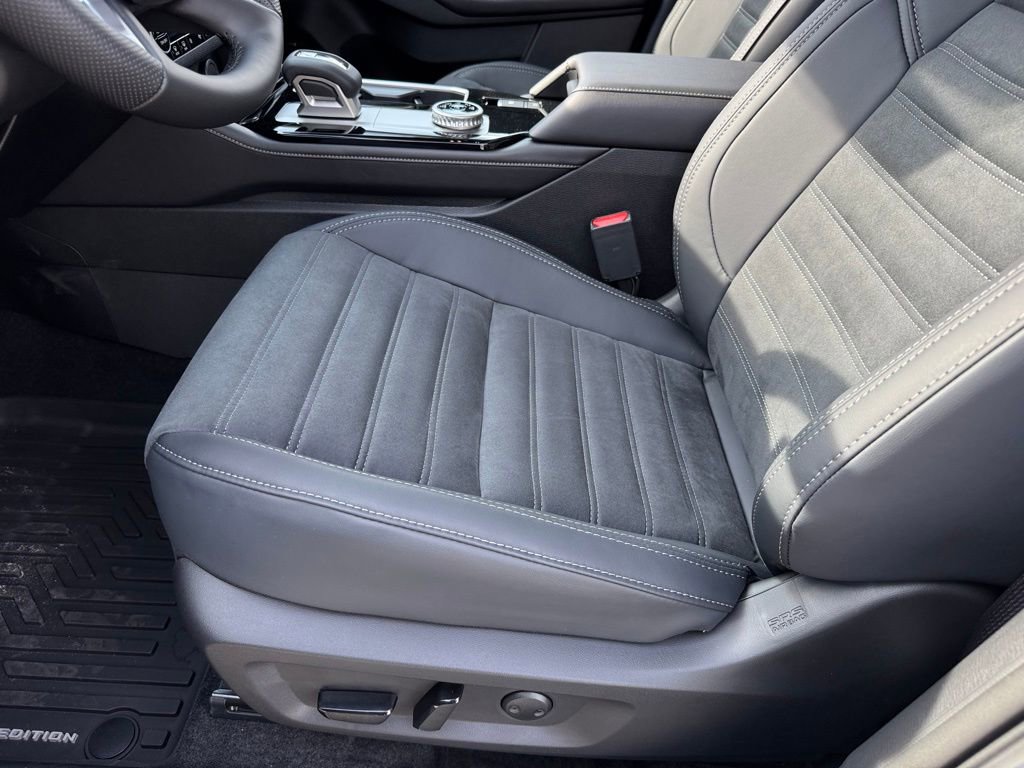 New 2026 Mitsubishi Outlander AWD image 29