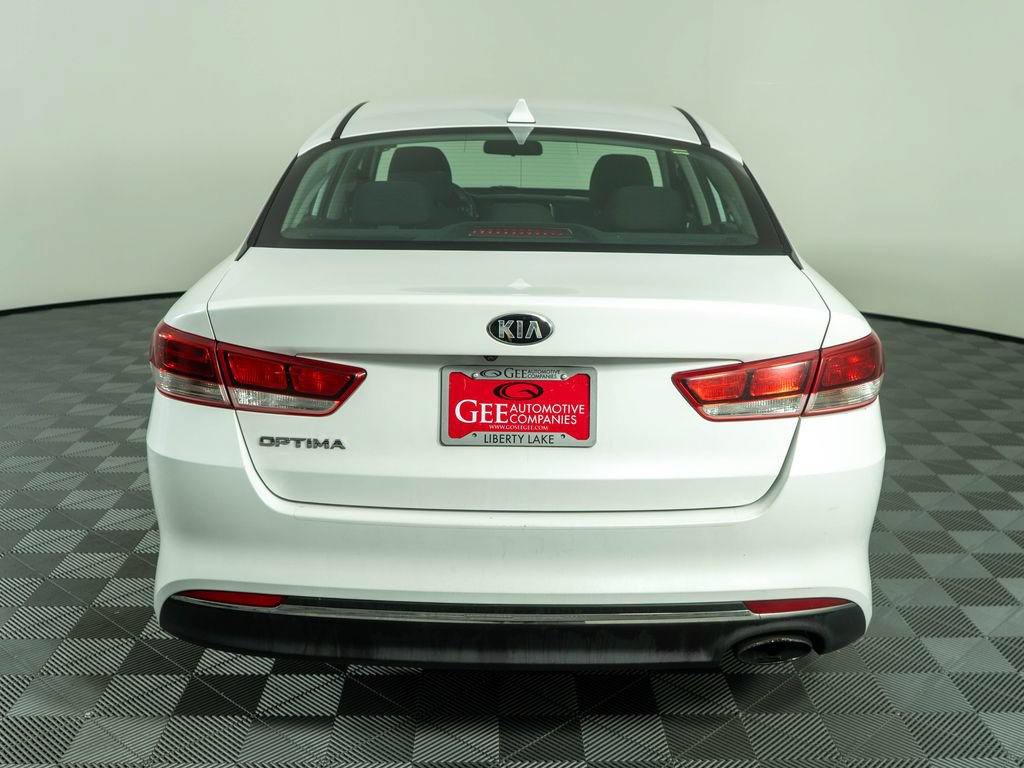 Used 2017 Kia Optima LX FWD image 5