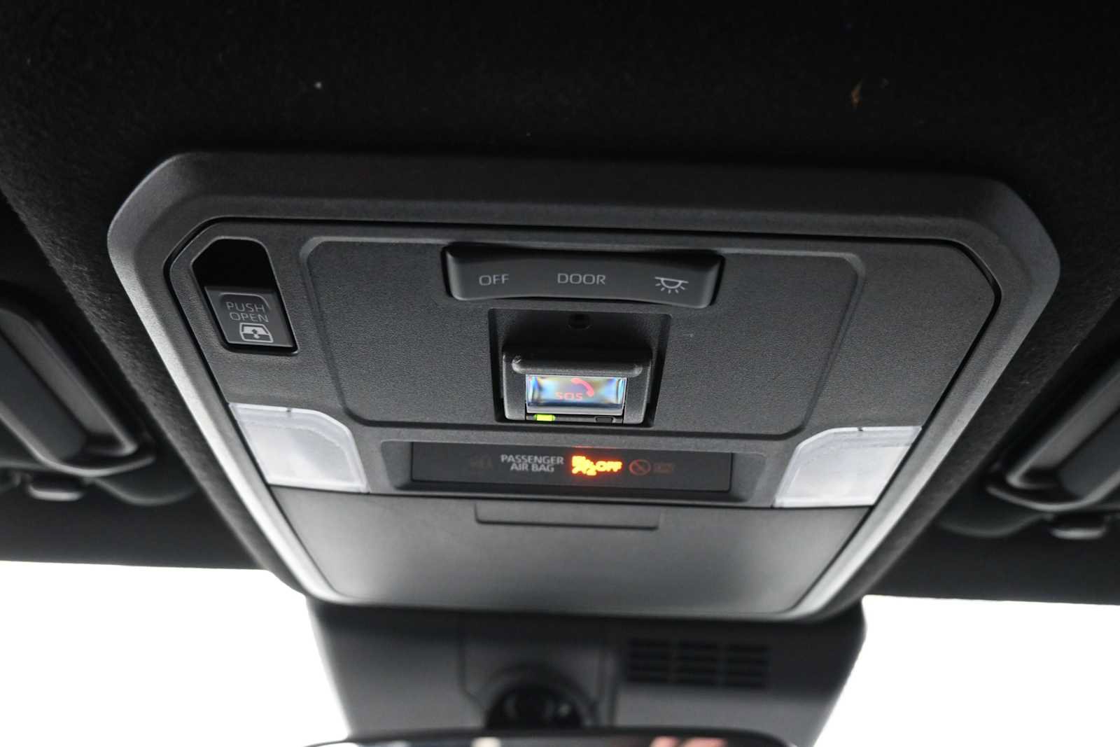Certified 2025 Toyota 4Runner SR5 AWD/4WD image 18