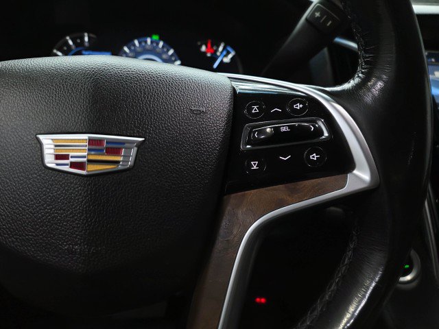 Used 2019 Cadillac Escalade Luxury AWD/4WD image 24